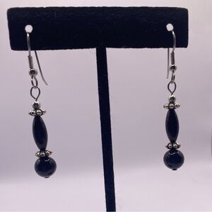 NWT hand-made Elegant Black and Silver Dangle Earrings
